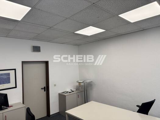 Bürofläche zur Miete 7,50 € 107,6 m² Bürofläche Crailsheim Crailsheim 74564