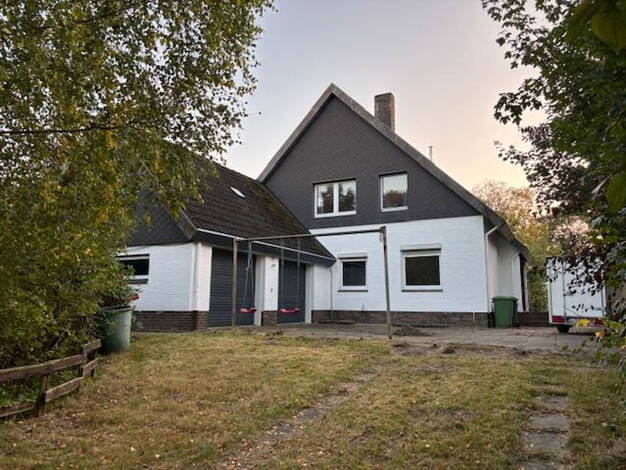 Mehrfamilienhaus zum Kauf provisionsfrei 350.000 € 8 Zimmer 240 m² 1.774 m² Grundstück Neuberend 24879