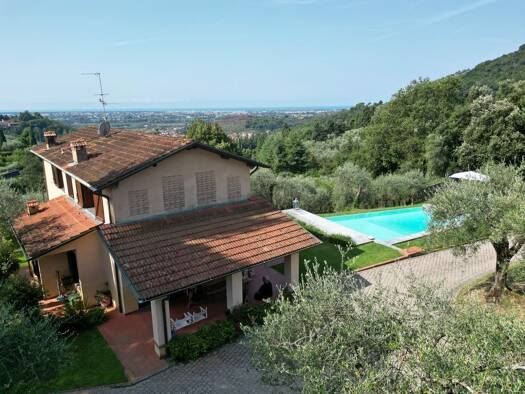 Haus zum Kauf 890.000 € 5 Zimmer 256 m² 15.000 m² Grundstück frei ab sofort Bargecchia-Massarosa 55045