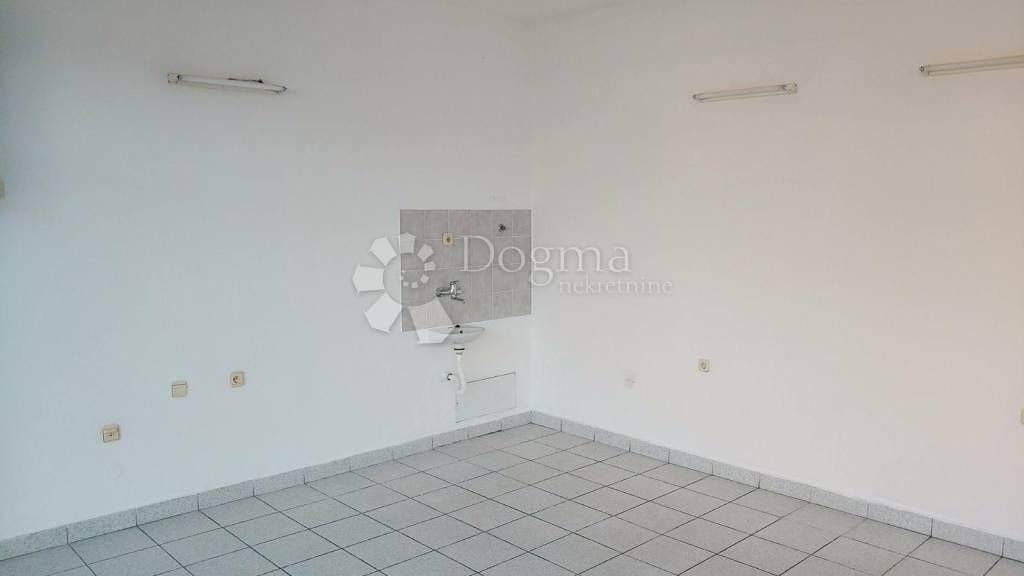 Ladenfläche zum Kauf 33.000 € 1 Zimmer Lepoglava