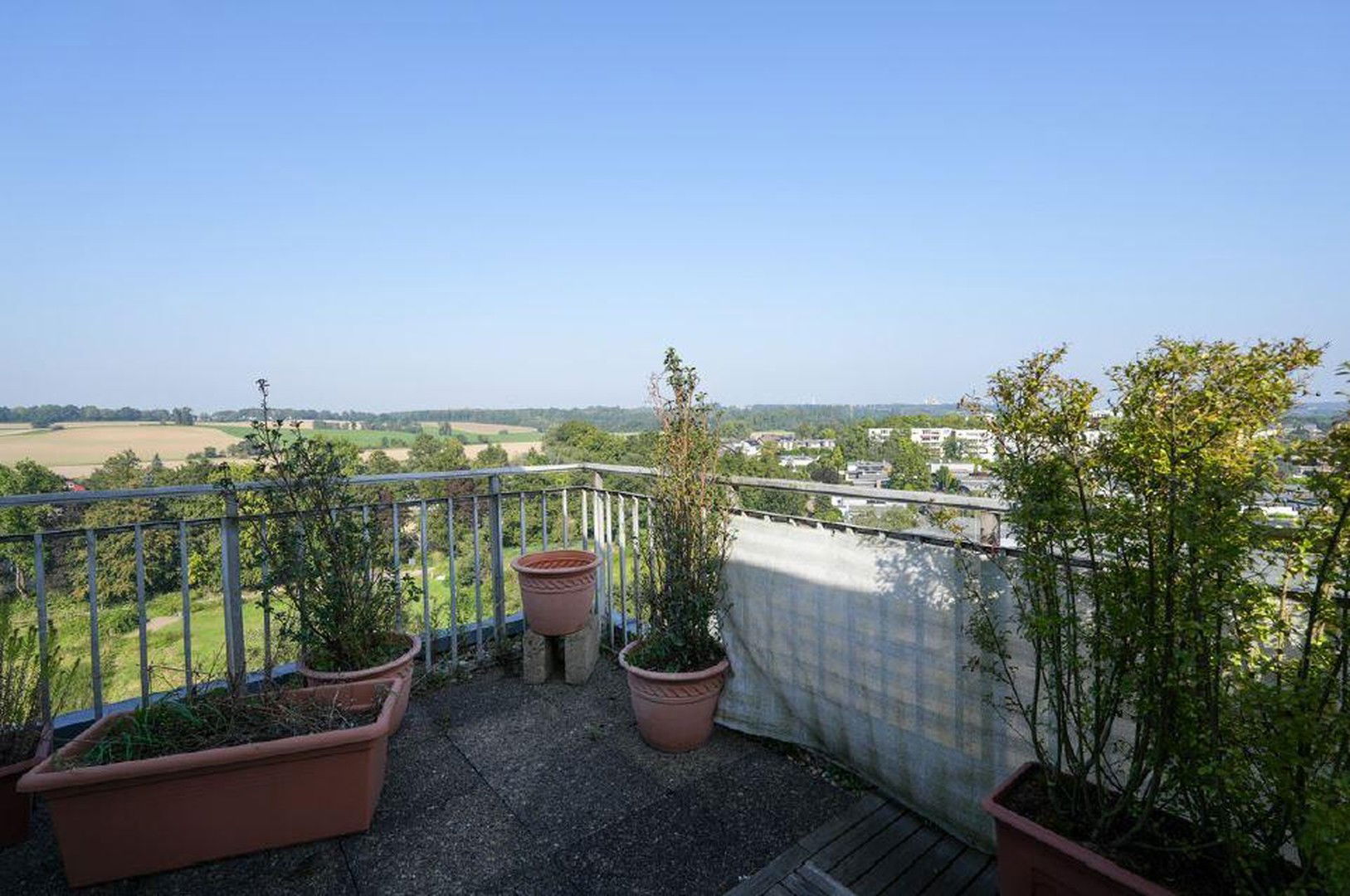 Penthouse zur Miete 945 € 1,5 Zimmer 63 m²<br/>Wohnfläche Unterfeldhaus Erkrath 40699