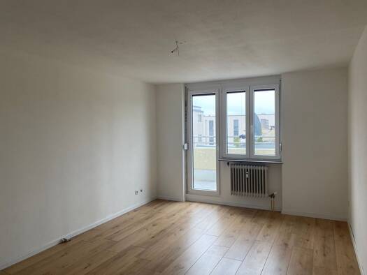 Wohnung zur Miete 800 € 3 Zimmer 69 m² Geschoss 5/6 frei ab 01.03.2026 Seeleinsbühl Nürnberg 90431