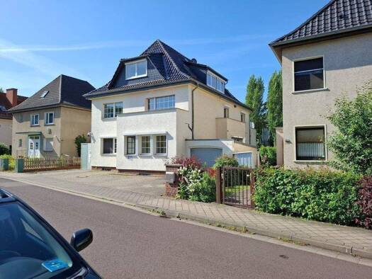 Villa zum Kauf 11 Zimmer 320 m² 761 m² Grundstück Leipziger Str. Magdeburg 39112