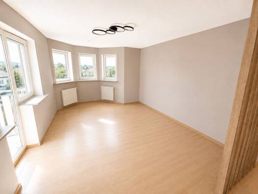 Wohnung zur Miete 940 € 4,5 Zimmer 91,6 m² frei ab 01.11.2026 Rieslingweg 2 Talheim 74388