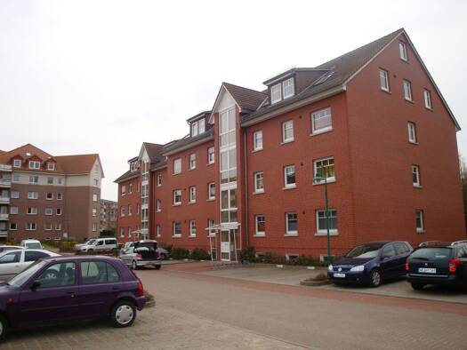 Wohnung zur Miete 600 € 3 Zimmer 74,1 m² 3. Geschoss frei ab 01.10.2025 Rotenseestraße 24 Bergen Bergen auf Rügen 18528