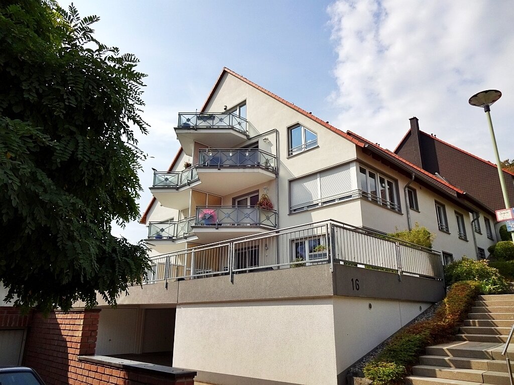 Wohnung zur Miete 700 € 2,5 Zimmer 84 m²<br/>Wohnfläche 3.<br/>Geschoss 01.02.2025<br/>Verfügbarkeit Kuhlerkamp Hagen 58089