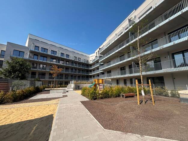 Studio zur Miete 1.377 € 1 Zimmer 54,3 m² frei ab 01.09.2026 Schweinauer Hauptstraße 1 Schweinau Weiterer Innenstadtgürtel Süd 90441