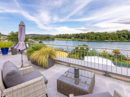 Terrassenwohnung zum Kauf 1.720.000 CHF 5,5 Zimmer 213 m² 3. Geschoss frei ab sofort Büsingen am Hochrhein 8238