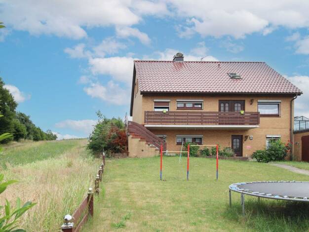 Einfamilienhaus zum Kauf 340.000 € 8 Zimmer 227,3 m² 894,3 m² Grundstück Bredenbek Nehmten 24326