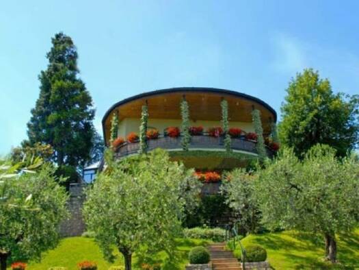 Villa zum Kauf 3.500.000 € 10 Zimmer 500 m² 7.500 m² Grundstück frei ab sofort Gardasee