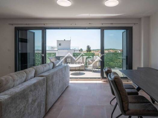 Wohnung zum Kauf 375.000 € 3 Zimmer 90 m² 2. Geschoss Novigrad Novigrad
