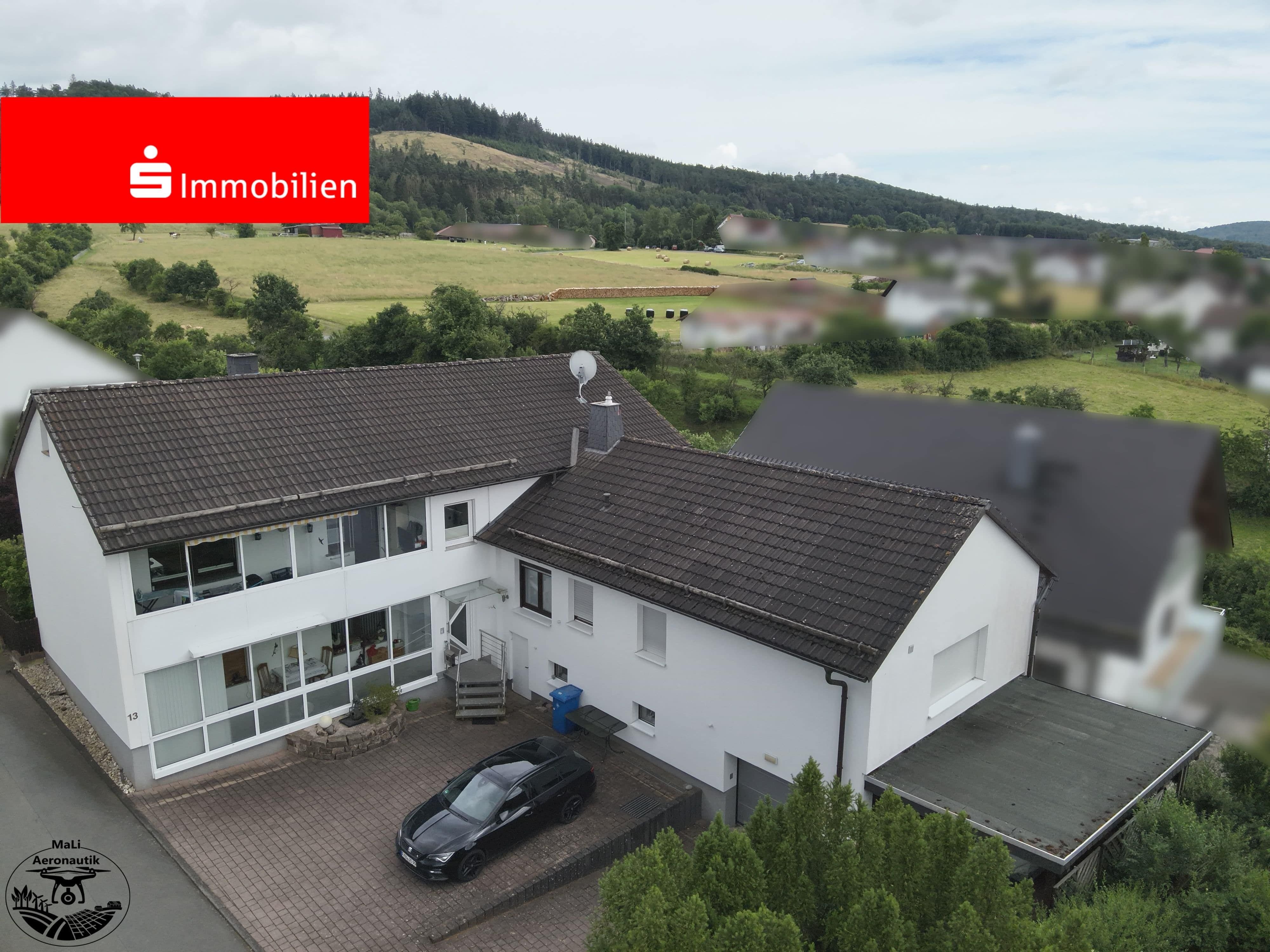 Mehrfamilienhaus zum Kauf 249.000 € 9 Zimmer 240 m²<br/>Wohnfläche 627 m²<br/>Grundstück Reddighausen Hatzfeld 35116