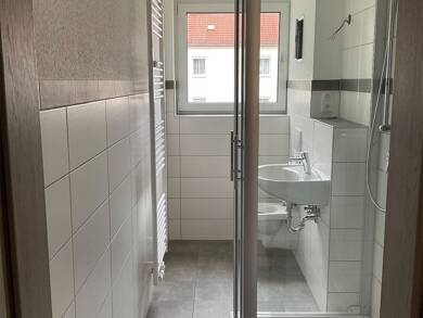 Wohnung zur Miete 405 € 4 Zimmer 73,2 m² Robert-Koch-Straße 80 Schmölln Schmölln 04626