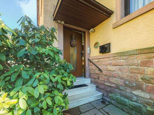 Einfamilienhaus zum Kauf 227.000 € 6 Zimmer 151 m² 494 m² Grundstück Unterschwarzach Schwarzach 74869