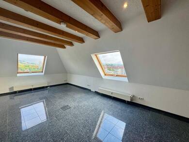 Wohnung zur Miete 535 € 1 Zimmer 35 m² Dachgeschoss, 6. Geschoss frei ab sofort Sanderau Würzburg 97072