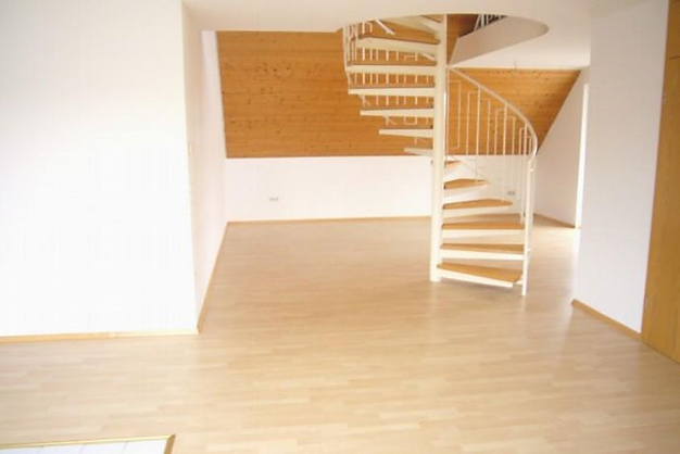 Wohnung zur Miete 1.250 € 3 Zimmer 97 m² frei ab sofort Nordost Kirchheim 73230