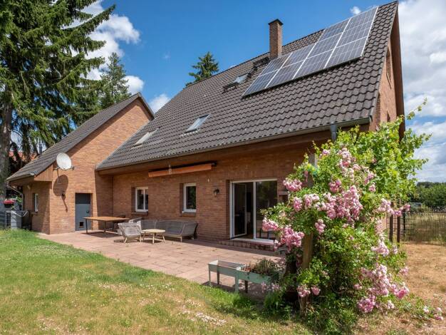 Einfamilienhaus zum Kauf 1.099.000 € 9 Zimmer 223 m² 1.117 m² Grundstück Falkensee 14612