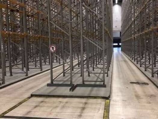 Lagerhalle zur Miete provisionsfrei 14.000 m² Lagerfläche teilbar von 5.000 m² bis 14.000 m² Billbrook Hamburg 22113