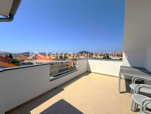 Haus zum Kauf 465.000 € 8 Zimmer 223 m² Šibenik
