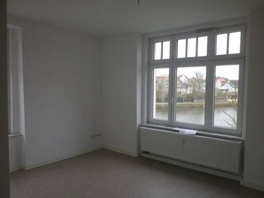 Wohnung zur Miete 284 € 2 Zimmer 56 m² 1. Geschoss frei ab sofort Altenburg 04600