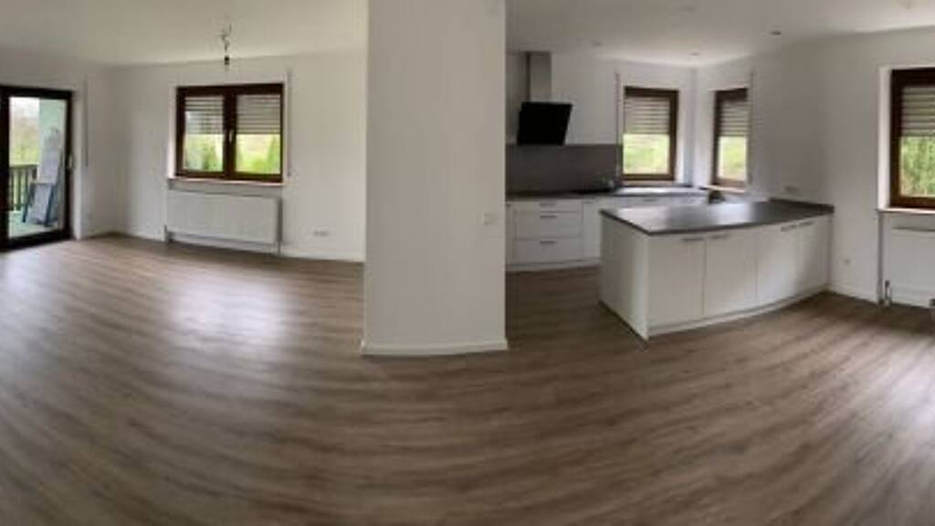 Wohnung zur Miete 850 € 4,5 Zimmer 115 m² Geschoss EG/2 frei ab 01.08.2026 Knetzgau 97478