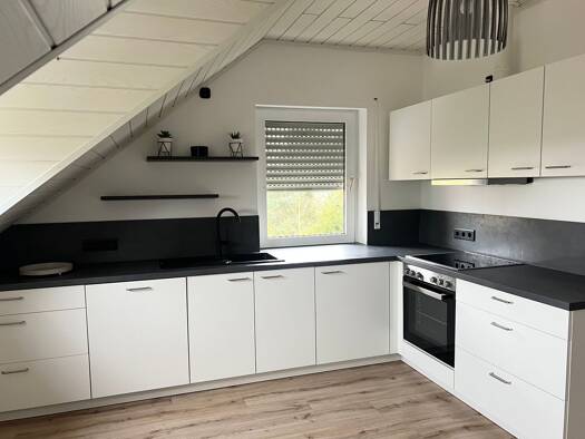 Wohnung zur Miete 1.200 € 5 Zimmer 130 m² Geschoss 1/2 frei ab sofort Kleinseelheim Kirchhain 35274