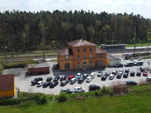 Mehrfamilienhaus zum Kauf als Kapitalanlage geeignet 454.000 € 426 m² 577 m² Grundstück Gleizendorf Petersaurach 91580