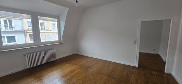 Wohnung zur Miete 750 € 4 Zimmer 92 m² Dachgeschoss Hauptbahnhof Saarbrücken 66111