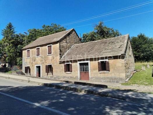 Haus zum Kauf 230.000 € 4 Zimmer 145 m² Sinj