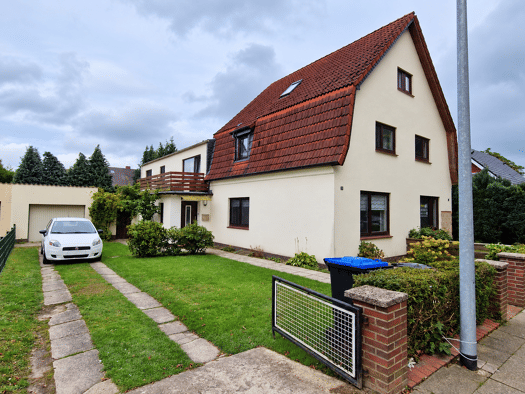 Doppelhaushälfte zum Kauf 269.000 € 7 Zimmer 168 m² 515 m² Grundstück frei ab 01.11.2026 Innenstadt Osterholz-Scharmbeck 27711