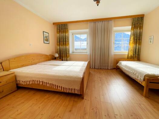 Mehrfamilienhaus zum Kauf 350.000 € 11 Zimmer 530 m² 1.406 m² Grundstück Kirchbach 9633
