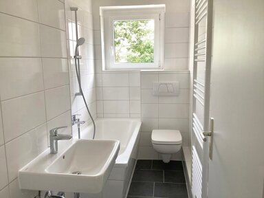 Wohnung zur Miete 361 € 3 Zimmer 58,3 m² frei ab 09.02.2025 Cracauer Str. 47 Alt Cracau Magdeburg 39114