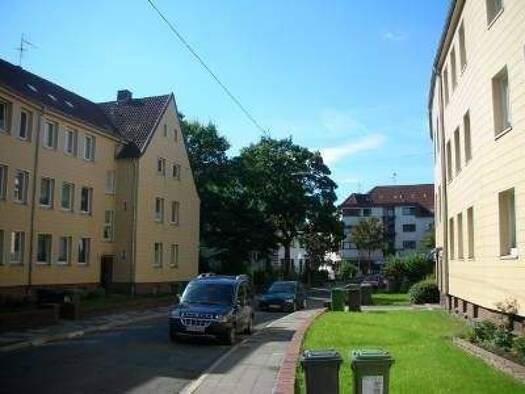 Wohnung zur Miete 390 € 2 Zimmer 41,5 m² 1. Geschoss frei ab sofort Bugenhagenstrasse 2 Nord Hildesheim 31137