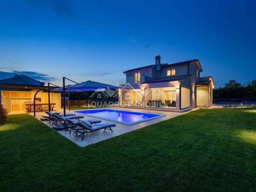 Haus zum Kauf 725.000 € 5 Zimmer 200 m² Labin 52220