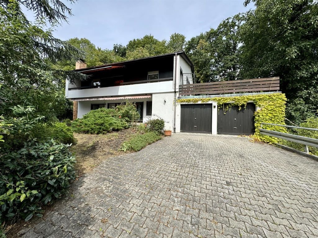 Einfamilienhaus zum Kauf 780.000 € 5 Zimmer 216 m²<br/>Wohnfläche 669 m²<br/>Grundstück Achdorf Landshut-Achdorf 84036