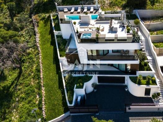 Haus zum Kauf 2.500.000 € 4 Zimmer 325 m² Trogir Trogir