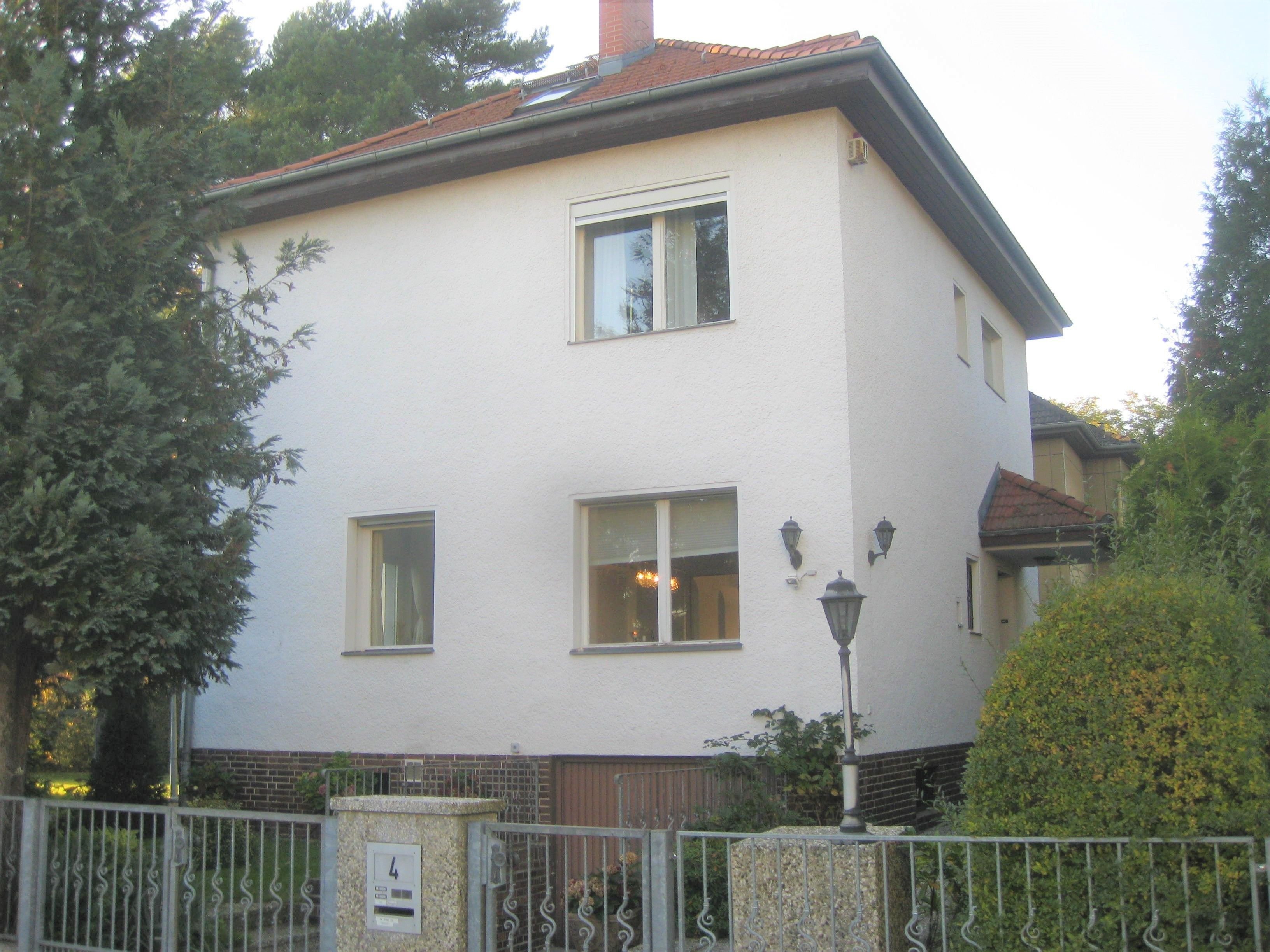 Villa zum Kauf 1.150.000 € 5 Zimmer 160 m²<br/>Wohnfläche 512 m²<br/>Grundstück ab sofort<br/>Verfügbarkeit Lichterfelde Berlin 12209