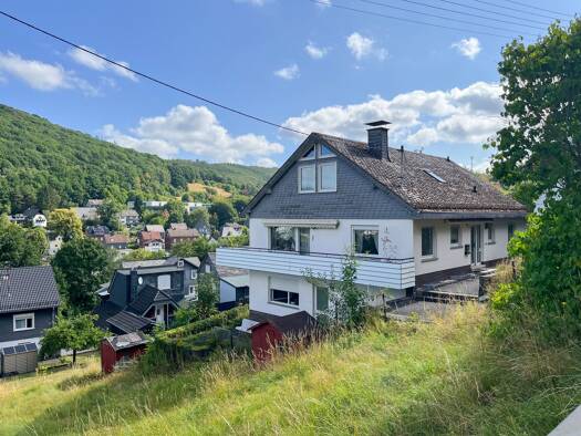 Einfamilienhaus zum Kauf 335.000 € 6 Zimmer 175 m² 650 m² Grundstück Eiserfeld Siegen 57080