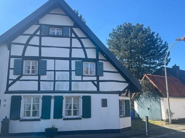 Einfamilienhaus zum Kauf 399.000 € 4 Zimmer 156,2 m² 336 m² Grundstück Herrath Mönchengladbach 41189