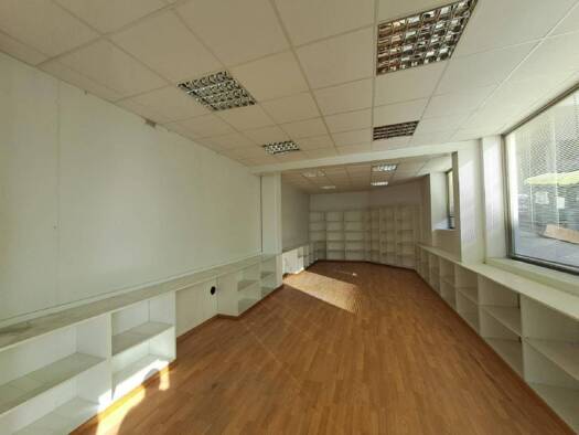 Verkaufsfläche zum Kauf 225.000 € 385 m² Verkaufsfläche Pintor Pablo Manzano 1 Cambre 15660