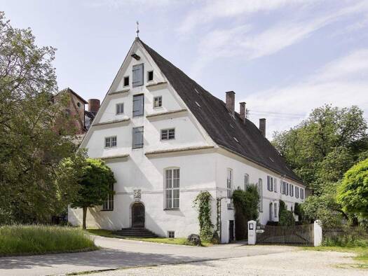 Haus zum Kauf 244 m² 3.115 m² Grundstück Kaisheim 86687