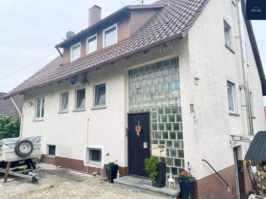 Mehrfamilienhaus zum Kauf 540.000 € 8 Zimmer 200 m² 811 m² Grundstück Möttlingen Bad Liebenzell 75378