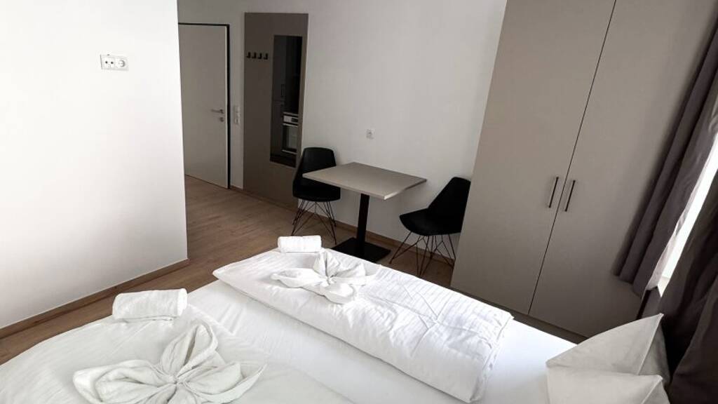 Studio zur Miete 575 € 1 Zimmer 18,4 m² EG Bad Gastein 5640