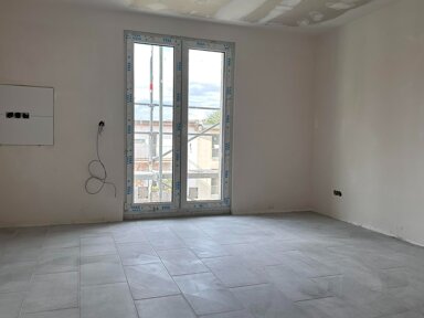 Wohnung zur Miete 800 € 3 Zimmer 80 m² 4. Geschoss frei ab 01.10.2024 Grimmstraße 1 Freiimfelde / Kanenaer Weg Halle 06112