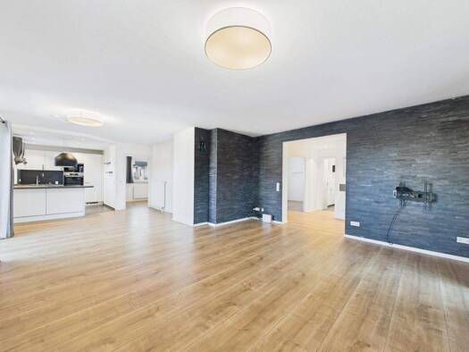 Wohnung zum Kauf 299.000 € 4 Zimmer 103,7 m² frei ab sofort Möttlingen Bad Liebenzell 75378