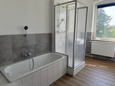 Wohnung zur Miete 599 € 4 Zimmer 110 m² 1. Geschoss Friedrichstraße 17 Wilkau-Haßlau Wilkau-Haßlau 08112