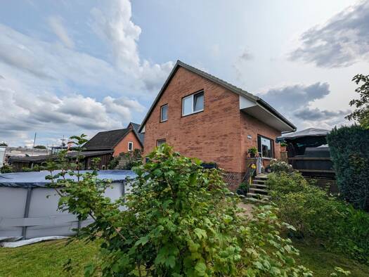 Doppelhaushälfte zum Kauf 175.000 € 4 Zimmer 103 m² 411 m² Grundstück frei ab 01.10.2026 Bleckede Bleckede 21354