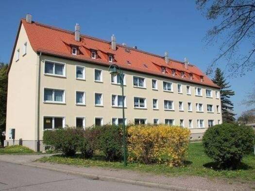 Wohnung zur Miete 499 € 4 Zimmer 85 m² Geschoss 1/3 frei ab sofort Ernst-Thälmann-Straße 7 Ostrau Ostrau 04749