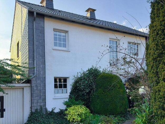 Mehrfamilienhaus zum Kauf 620.000 € 6 Zimmer 132 m² 743 m² Grundstück Hülsdonk Moers 47441