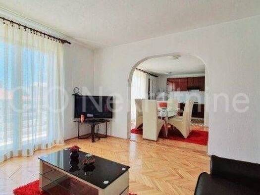 Wohnung zur Miete 800 € 6 Zimmer 110 m² 2. Geschoss Solin